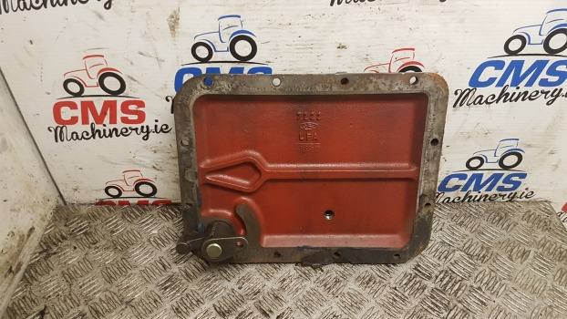 Ford Tw 20 Transmission Top Cover Plate D8nn7222ab - Transmission: slika 2 Ford Tw 20 Transmission Top Cover Plate D8nn7222ab - Transmission: slika 2