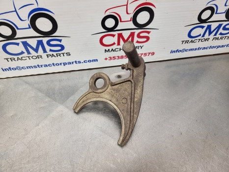 Ford Tw5, Tw15, Tw20, Tw25, Tw30, 8530 Transmission Selector Fork D8nn7n362aa - Transmission: slika 3 Ford Tw5, Tw15, Tw20, Tw25, Tw30, 8530 Transmission Selector Fork D8nn7n362aa - Transmission: slika 3
