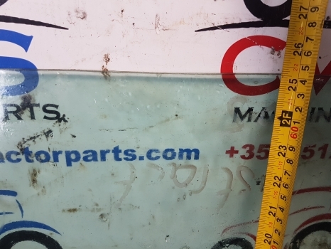 Jcb Fastrac 155-65 Rear Windows Glass, Back Glass 155-65 - Okno in deli za Traktor: slika 4 Jcb Fastrac 155-65 Rear Windows Glass, Back Glass 155-65 - Okno in deli za Traktor: slika 4