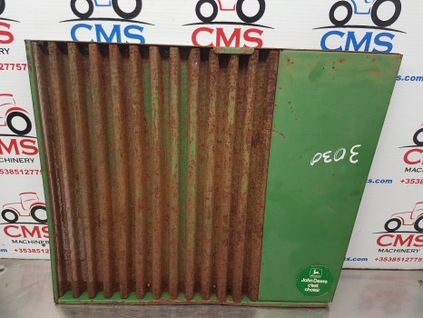 John Deere 3030, 3130, 3135, 2840 Side Grille, Grill Panel Lh Al30545, Ar72859 - Rešetka: slika 1 John Deere 3030, 3130, 3135, 2840 Side Grille, Grill Panel Lh Al30545, Ar72859 - Rešetka: slika 1