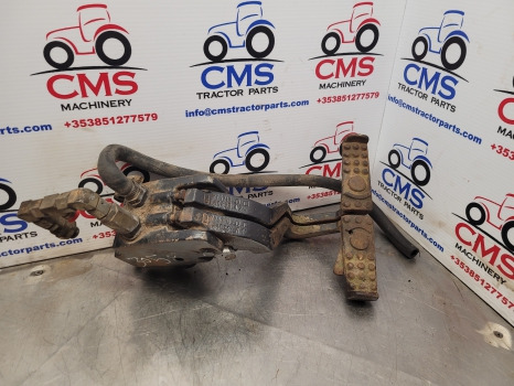 John Deere 3050, 3350, 3040 Sg2 Cab Brake Master Cylinder, Pedal Kit Al33145 - Zavorni deli za Kmetijski stroj: slika 1 John Deere 3050, 3350, 3040 Sg2 Cab Brake Master Cylinder, Pedal Kit Al33145 - Zavorni deli za Kmetijski stroj: slika 1