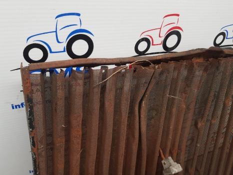 John Deere 3050, 3350, 3650, 3055. 2955 Side Grille, Grill Panel Damaged Al67191 - Rešetka: slika 3 John Deere 3050, 3350, 3650, 3055. 2955 Side Grille, Grill Panel Damaged Al67191 - Rešetka: slika 3