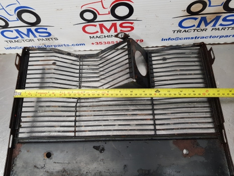 John Deere 3150, 3050, 3350, 2955, 3255, Engine Side Grille Rh L63527 - Rešetka: slika 4 John Deere 3150, 3050, 3350, 2955, 3255, Engine Side Grille Rh L63527 - Rešetka: slika 4