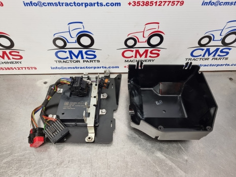 John Deere 6145r, 6r Series, Ecu Multi Functional Controller Al210192, Al211937 - ECU: slika 1 John Deere 6145r, 6r Series, Ecu Multi Functional Controller Al210192, Al211937 - ECU: slika 1