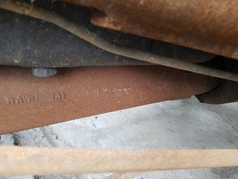 John Deere 6215r, 6135m, 6140m Front Axle Suspension Bracket L219557, L219555 - Vzmetenje za Traktor: slika 3 John Deere 6215r, 6135m, 6140m Front Axle Suspension Bracket L219557, L219555 - Vzmetenje za Traktor: slika 3