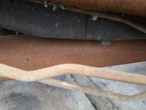 John Deere 6215r, 6135m, 6140m Front Axle Suspension Bracket L219557, L219555 - Vzmetenje za Traktor: slika 2 John Deere 6215r, 6135m, 6140m Front Axle Suspension Bracket L219557, L219555 - Vzmetenje za Traktor: slika 2