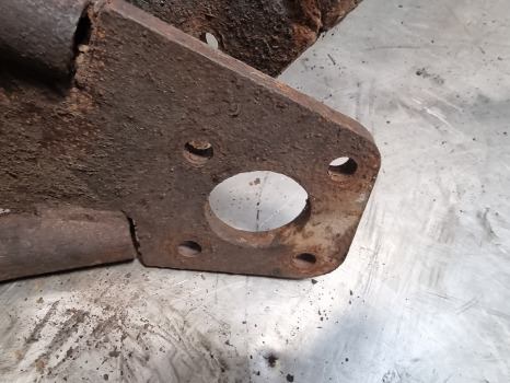 Manitou Mlt 634-120, 630, 634, 731, Front Mudguard Bracket Kit 237487, 237488 - Blatnik: slika 5 Manitou Mlt 634-120, 630, 634, 731, Front Mudguard Bracket Kit 237487, 237488 - Blatnik: slika 5