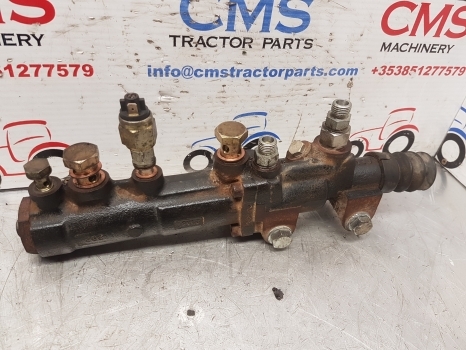 Manitou Mrt 2540 Brake Master Cylinder Pump 740150 - Zavorni deli za Teleskopski viličar: slika 2 Manitou Mrt 2540 Brake Master Cylinder Pump 740150 - Zavorni deli za Teleskopski viličar: slika 2