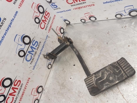 Manitou Mrt 2540 M Series Cab Brake Pedal 527321 - Pedal za Teleskopski viličar: slika 2 Manitou Mrt 2540 M Series Cab Brake Pedal 527321 - Pedal za Teleskopski viličar: slika 2