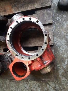 Sprednja os Manitou Mt 728.4 Front Axle Centre Housing Y518231, 739.01.017.02: slika 10