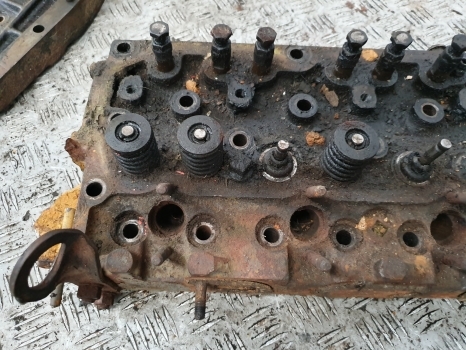Massey Ferguson 133, 135, 140, 145, 148, 150, Ad3.152 Cylinder Head 86550 - Glava motorja za Traktor: slika 2 Massey Ferguson 133, 135, 140, 145, 148, 150, Ad3.152 Cylinder Head 86550 - Glava motorja za Traktor: slika 2
