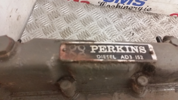 Massey Ferguson 133, 135, 140, 145, 148, 150, Ad3.152 Cylinder Head Assy 86550 - Glava motorja za Traktor: slika 3 Massey Ferguson 133, 135, 140, 145, 148, 150, Ad3.152 Cylinder Head Assy 86550 - Glava motorja za Traktor: slika 3