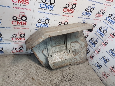 Massey Ferguson 135 Mudguard Rhs 1884878m91 - Blatnik za Kmetijski stroj: slika 2 Massey Ferguson 135 Mudguard Rhs 1884878m91 - Blatnik za Kmetijski stroj: slika 2