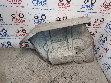 Massey Ferguson 135 Mudguard Rhs 1884878m91 - Blatnik za Kmetijski stroj: slika 1 Massey Ferguson 135 Mudguard Rhs 1884878m91 - Blatnik za Kmetijski stroj: slika 1