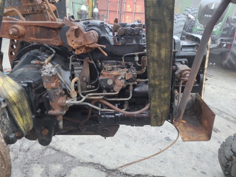 Massey Ferguson 4255 Rear Axle Centre Housing - Zadnja os za Kmetijski stroj: slika 1 Massey Ferguson 4255 Rear Axle Centre Housing - Zadnja os za Kmetijski stroj: slika 1