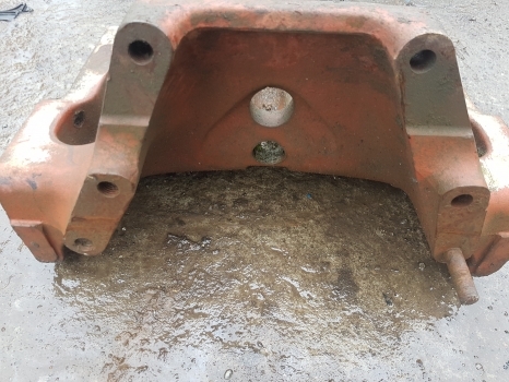 Massey Ferguson 50h, 50hx, Front Axle Casting 3510463m1 - Sprednja os za Bager nakladalec: slika 4 Massey Ferguson 50h, 50hx, Front Axle Casting 3510463m1 - Sprednja os za Bager nakladalec: slika 4