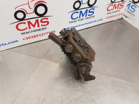 Massey Ferguson 675, 399, 372n, 375, 4225, 4255 Hydraulic Valve Assy 1679099m95 - Hidravlični ventil za Traktor: slika 4 Massey Ferguson 675, 399, 372n, 375, 4225, 4255 Hydraulic Valve Assy 1679099m95 - Hidravlični ventil za Traktor: slika 4