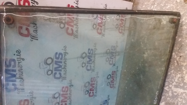 Massey Ferguson 690 Cab Frong Glass Windscreen Tg1246 - Vetrobransko steklo za Traktor: slika 3 Massey Ferguson 690 Cab Frong Glass Windscreen Tg1246 - Vetrobransko steklo za Traktor: slika 3