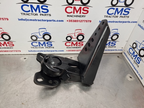 Massey Ferguson 7719, Claas, Mf, Front Mudguard Bracket Kit Lh 4273670m1 - Blatnik: slika 1 Massey Ferguson 7719, Claas, Mf, Front Mudguard Bracket Kit Lh 4273670m1 - Blatnik: slika 1