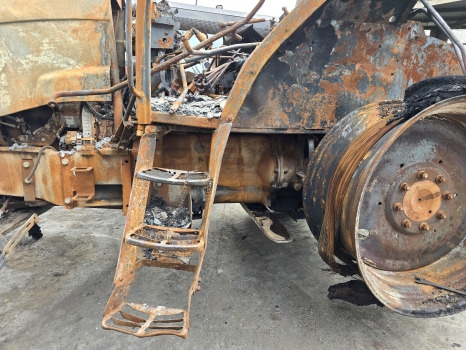 Mccormick Xtx 165 Tier 3 Front, Rear Axle, Engine, Transmission, Pto, Lift Parts - Motor in deli: slika 3 Mccormick Xtx 165 Tier 3 Front, Rear Axle, Engine, Transmission, Pto, Lift Parts - Motor in deli: slika 3