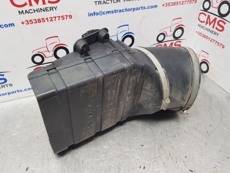 New Holland Case T7.200 Engine Air Cleaner Intake Vent 87518691, 84131959 - Sistem za dovod zraka za Traktor: slika 4 New Holland Case T7.200 Engine Air Cleaner Intake Vent 87518691, 84131959 - Sistem za dovod zraka za Traktor: slika 4