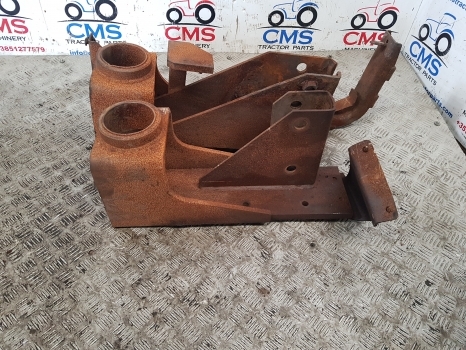 New Holland Case T7, Puma T7.225 Cab Suspension Bracket Support Lhs Rhs 84353071 - Vzmetenje kabine za Traktor: slika 5 New Holland Case T7, Puma T7.225 Cab Suspension Bracket Support Lhs Rhs 84353071 - Vzmetenje kabine za Traktor: slika 5