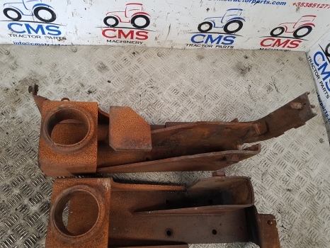 New Holland Case T7, Puma T7.225 Cab Suspension Bracket Support Lhs Rhs 84353071 - Vzmetenje kabine za Traktor: slika 3 New Holland Case T7, Puma T7.225 Cab Suspension Bracket Support Lhs Rhs 84353071 - Vzmetenje kabine za Traktor: slika 3