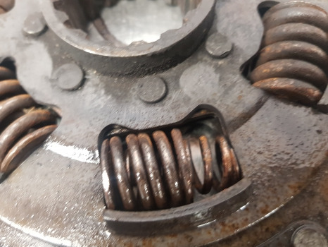 Sklopka in deli za Kmetijski stroj New Holland Fiat Ford 35, L95, Tl90 Clutch Assembly 5167939, 5189823, 5179851: slika 8