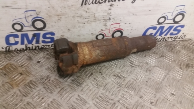 New Holland T5.100, T5.110, T5.120 4wd Propeller Shaft 47643626 - Kardanska gred za Traktor: slika 4 New Holland T5.100, T5.110, T5.120 4wd Propeller Shaft 47643626 - Kardanska gred za Traktor: slika 4