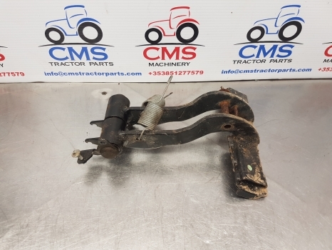 New Holland T5.95, T5, Case Farmall, Maxxum Brake Pedal Assy 84467902, 84467901 - Pedal za Kmetijski stroj: slika 3 New Holland T5.95, T5, Case Farmall, Maxxum Brake Pedal Assy 84467902, 84467901 - Pedal za Kmetijski stroj: slika 3