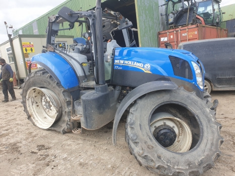 New Holland T7.200 Transmission, Axle, Pto, Hydraulic, Electric Nut Parts - Menjalnik: slika 1 New Holland T7.200 Transmission, Axle, Pto, Hydraulic, Electric Nut Parts - Menjalnik: slika 1