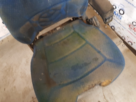 New Holland T7030, T7000, T7040, T7050, Driver Seat Assy Parts Only 87646744 - Sedež za Kmetijski stroj: slika 3 New Holland T7030, T7000, T7040, T7050, Driver Seat Assy Parts Only 87646744 - Sedež za Kmetijski stroj: slika 3