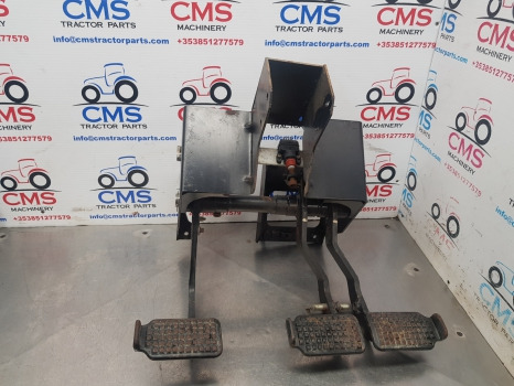 New Holland T7040, Tsa, T7000, Brake, Clutch Pedal Kit 87547108, 87547109 - Zavorni deli za Kmetijski stroj: slika 1 New Holland T7040, Tsa, T7000, Brake, Clutch Pedal Kit 87547108, 87547109 - Zavorni deli za Kmetijski stroj: slika 1