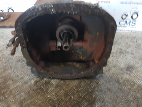 New Holland Td4f, Td5, Tdf, Td5.105 Transmission Gearbox Nut 84286475, 84286478 - Menjalnik: slika 3 New Holland Td4f, Td5, Tdf, Td5.105 Transmission Gearbox Nut 84286475, 84286478 - Menjalnik: slika 3