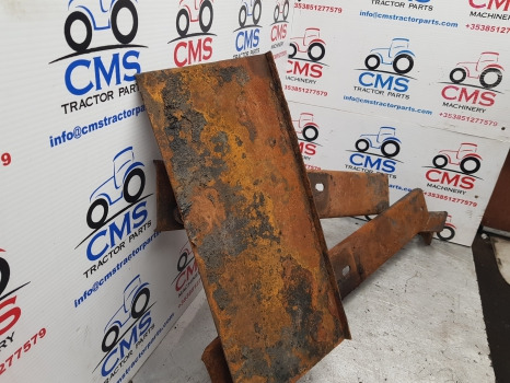 New Holland Tm140, Tm155 Fuel Tank Bracket Rhs 82030453, 82028782, 82027187 - Rezervoar za gorivo: slika 4 New Holland Tm140, Tm155 Fuel Tank Bracket Rhs 82030453, 82028782, 82027187 - Rezervoar za gorivo: slika 4