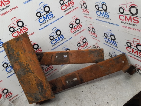 New Holland Tm140, Tm155 Fuel Tank Bracket Rhs 82030453, 82028782, 82027187 - Rezervoar za gorivo: slika 3 New Holland Tm140, Tm155 Fuel Tank Bracket Rhs 82030453, 82028782, 82027187 - Rezervoar za gorivo: slika 3