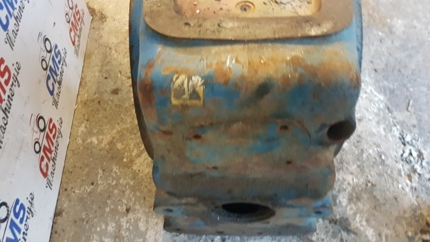 Transmission za Traktor Old Stock Old Stock Transmission Backend Housing E2nn4024ce: slika 6