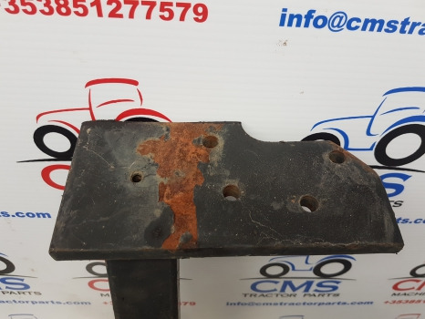 T5000, Tl, Tla, Case Jxu Series, Foot Step Assy Rhs 5184803, 82007963, 82007964 - Vstopni prag za Kmetijski stroj: slika 4 T5000, Tl, Tla, Case Jxu Series, Foot Step Assy Rhs 5184803, 82007963, 82007964 - Vstopni prag za Kmetijski stroj: slika 4