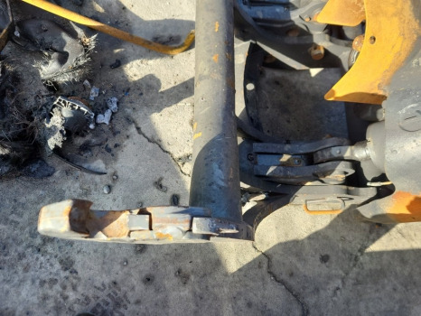 Valtra S374 Front Linkage And Pto Kit 4385012m93, 4385013m2, 4274872m92 - Vzmetenje: slika 4 Valtra S374 Front Linkage And Pto Kit 4385012m93, 4385013m2, 4274872m92 - Vzmetenje: slika 4