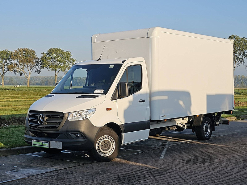 Mercedes-Benz Sprinter 317 Bakwagen Laadklep! - Dostavno vozilo z zabojnikom: slika 2 Mercedes-Benz Sprinter 317 Bakwagen Laadklep! - Dostavno vozilo z zabojnikom: slika 2