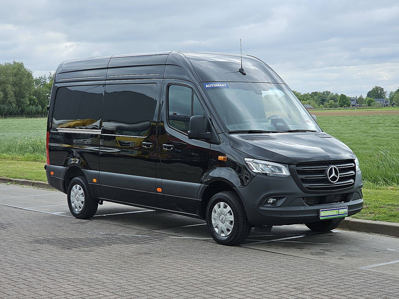 Mercedes-Benz Sprinter 317 L2H2 LED RWD! - Furgon: slika 4 Mercedes-Benz Sprinter 317 L2H2 LED RWD! - Furgon: slika 4