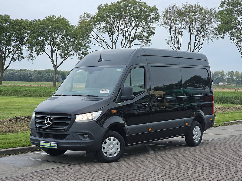 Mercedes-Benz Sprinter 317 L2H2 Mbux 360camera! - Furgon: slika 2 Mercedes-Benz Sprinter 317 L2H2 Mbux 360camera! - Furgon: slika 2