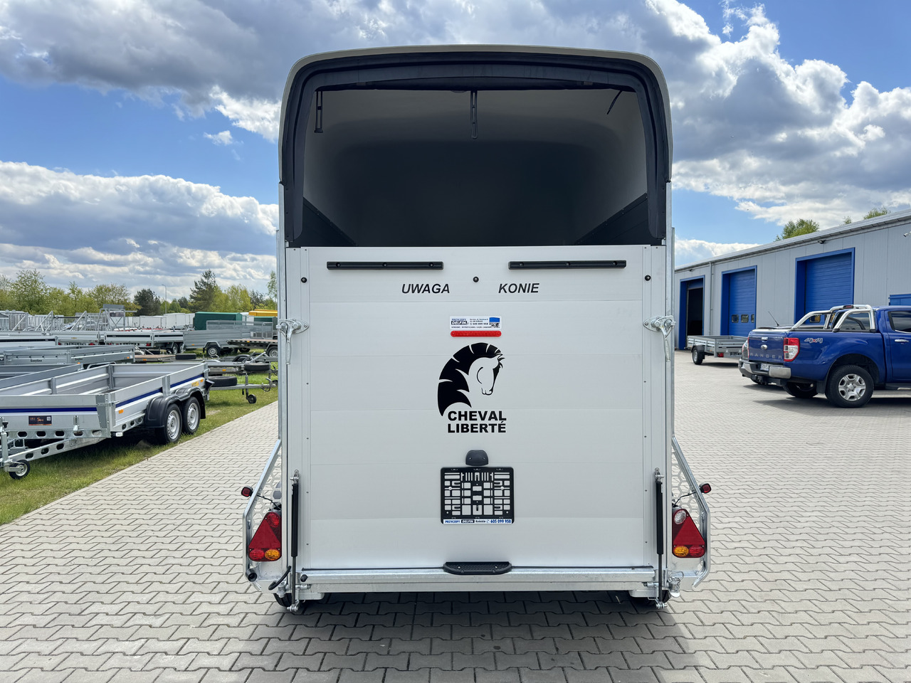 Cheval Liberté Gold Origins ALU 2000 kg - Prikolica za konje: slika 4 Cheval Liberté Gold Origins ALU 2000 kg - Prikolica za konje: slika 4