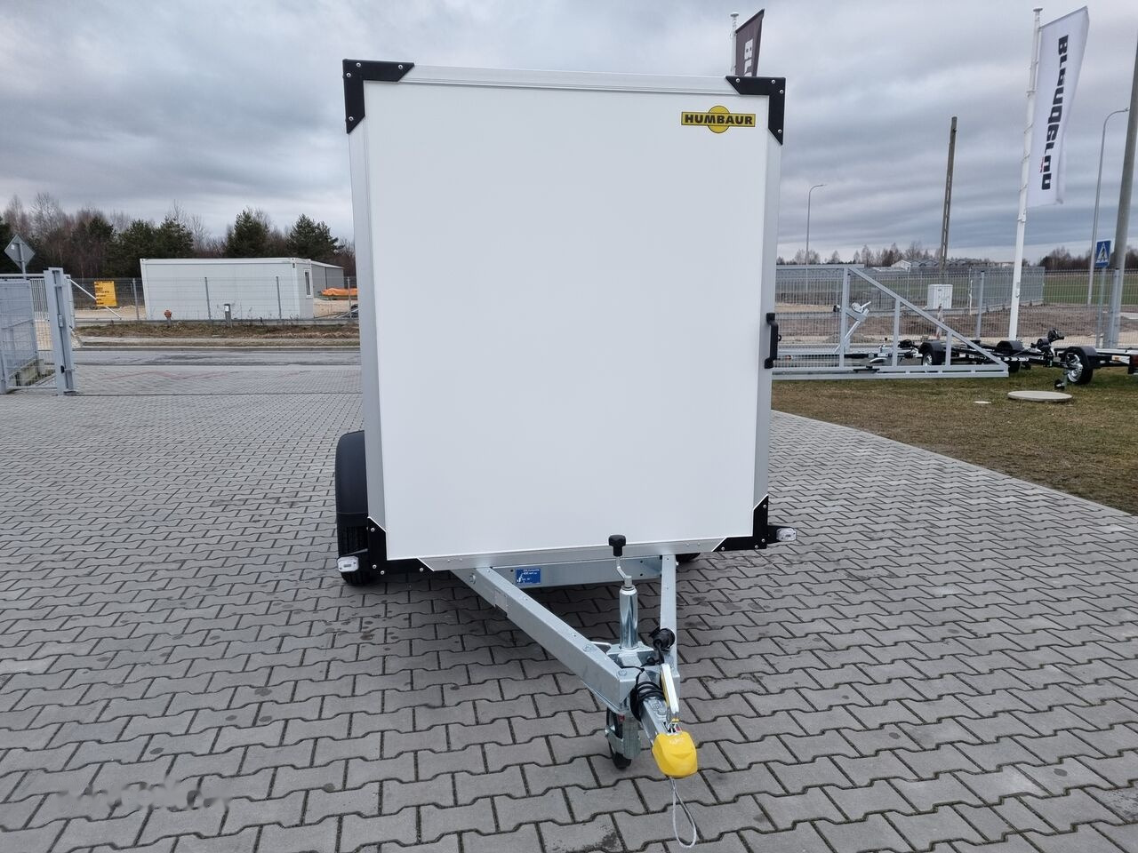 Humbaur HK 752513-15P fourgon box trailer 750 kg GVW 1 locked door - Prikolica zabojnik: slika 5 Humbaur HK 752513-15P fourgon box trailer 750 kg GVW 1 locked door - Prikolica zabojnik: slika 5