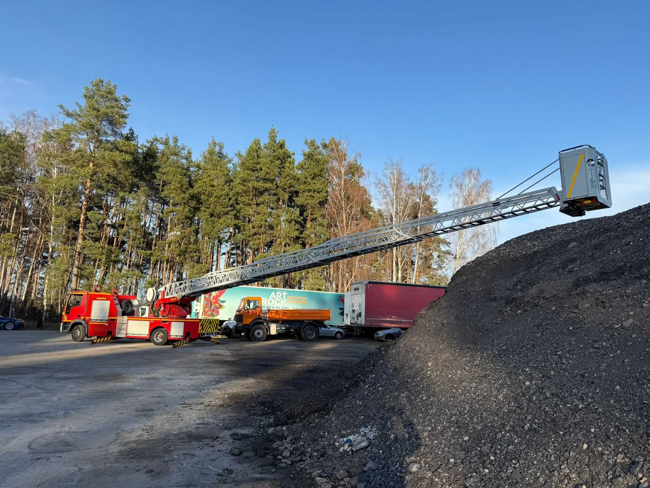 Drabina strażacka 30 m , IVECO Eurocargo Tector 130E24, Camiva EPAS 30 - Gasilsko vozilo, Dvižna ploščad montirana na tovornjak: slika 4 Drabina strażacka 30 m , IVECO Eurocargo Tector 130E24, Camiva EPAS 30 - Gasilsko vozilo, Dvižna ploščad montirana na tovornjak: slika 4