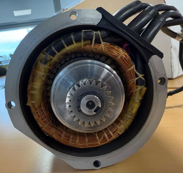 Jungheinrich 51050621 | Drive motor AF 4D4-L1 I/N 1011130 3 x14V 1,0 KW sn. JA18 - Električni sistem za Oprema za rokovanje z materiali: slika 3 Jungheinrich 51050621 | Drive motor AF 4D4-L1 I/N 1011130 3 x14V 1,0 KW sn. JA18 - Električni sistem za Oprema za rokovanje z materiali: slika 3