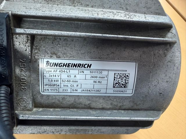 Jungheinrich 51050621 | Drive motor AF 4D4-L1 I/N 1011130 3 x14V 1,0 KW sn. JA18 - Električni sistem za Oprema za rokovanje z materiali: slika 5 Jungheinrich 51050621 | Drive motor AF 4D4-L1 I/N 1011130 3 x14V 1,0 KW sn. JA18 - Električni sistem za Oprema za rokovanje z materiali: slika 5