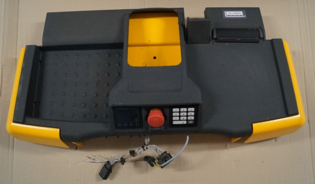 Jungheinrich 51343941 | Battery cover complete with cover 51302942 , display KD - Kabina in notranjost za Oprema za rokovanje z materiali: slika 1 Jungheinrich 51343941 | Battery cover complete with cover 51302942 , display KD - Kabina in notranjost za Oprema za rokovanje z materiali: slika 1