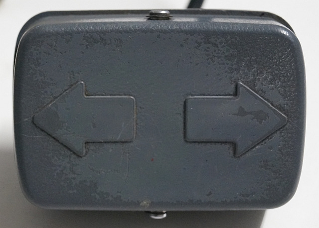 Toyota/BT 33510-12400-71 | Directional switch from 6FBRE12 yea 1998 - Električni sistem za Oprema za rokovanje z materiali: slika 1 Toyota/BT 33510-12400-71 | Directional switch from 6FBRE12 yea 1998 - Električni sistem za Oprema za rokovanje z materiali: slika 1