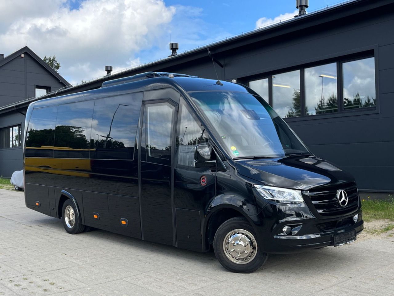 Mercedes-Benz Sprinter 519 HIGH DECK/ 3.0 V6 / LUXURY Bus - Potovalni avtobus: slika 2 Mercedes-Benz Sprinter 519 HIGH DECK/ 3.0 V6 / LUXURY Bus - Potovalni avtobus: slika 2